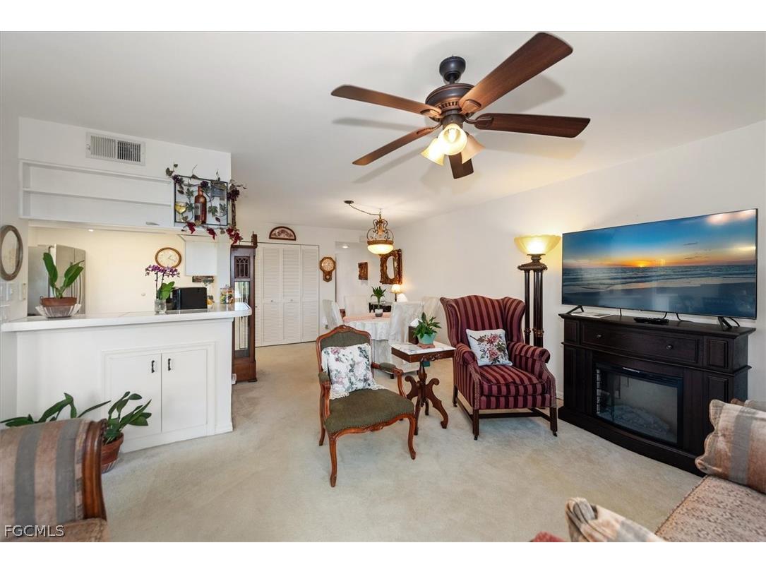5825 Trailwinds Drive #414 Fort Myers FL 33907 2026008261 image4