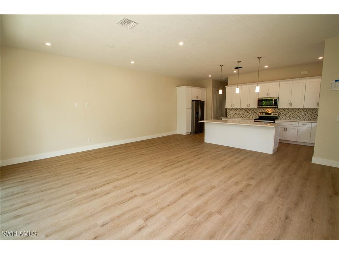 5826 Jasper Way #101 Naples FL 34112 225082955 image12