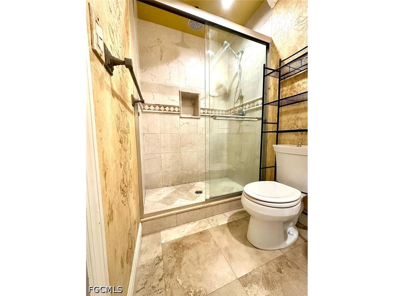 5826 Whiting Court Fort Myers FL 33919 2026025824 image19