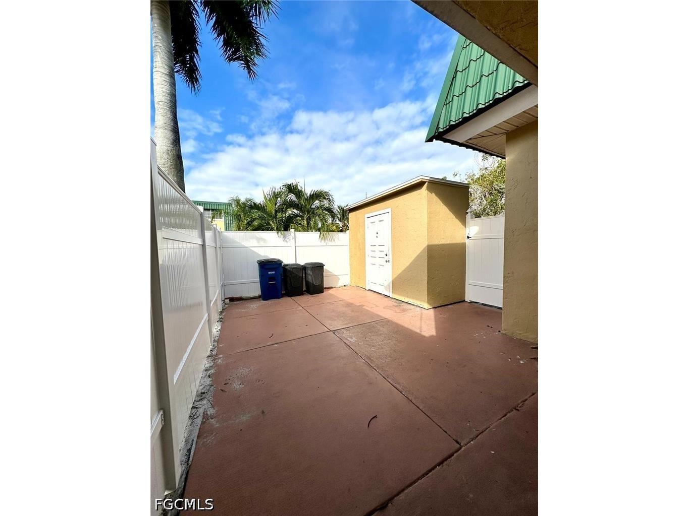 5826 Whiting Court Fort Myers FL 33919 2026025824 image25