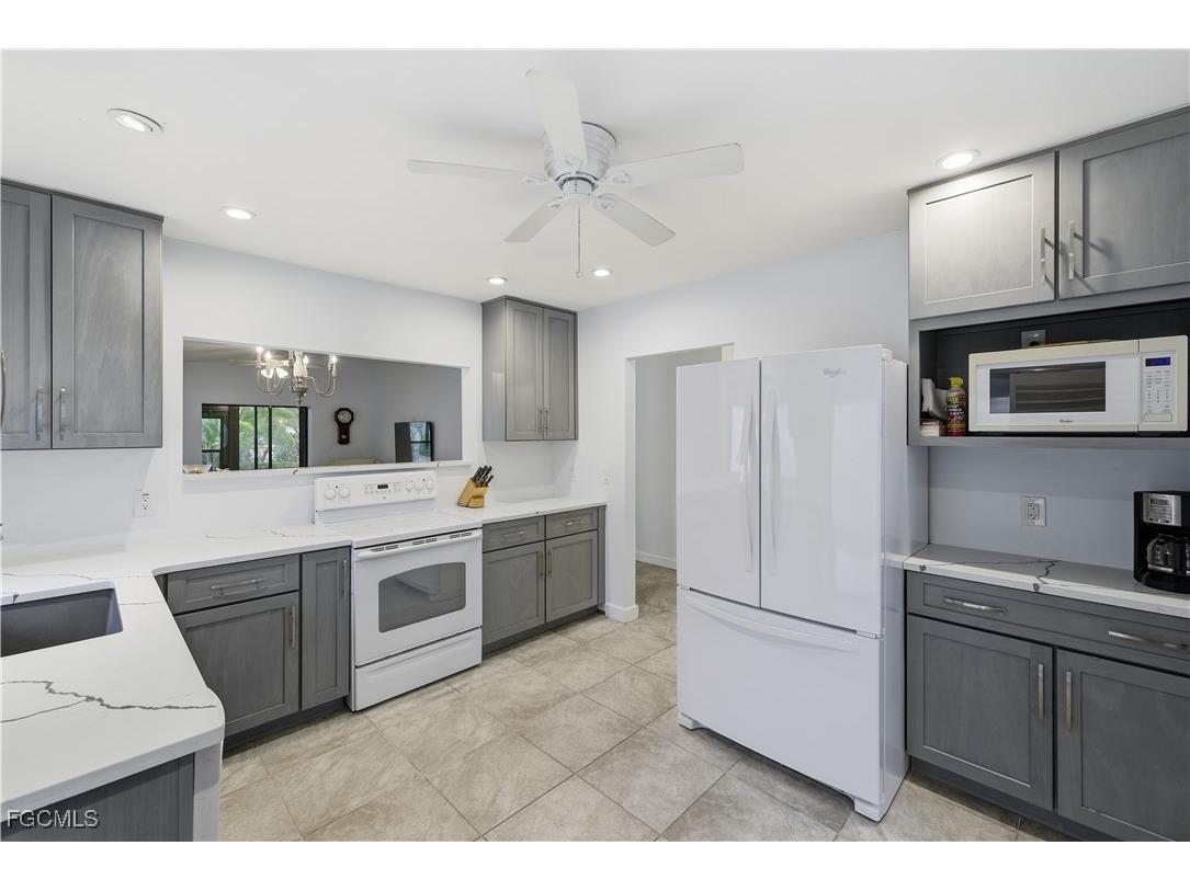 5829 Wild Fig Lane Fort Myers FL 33919 2025017500 image12