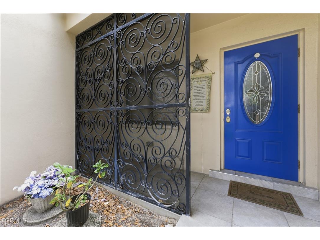 5829 Wild Fig Lane Fort Myers FL 33919 2025017500 image4