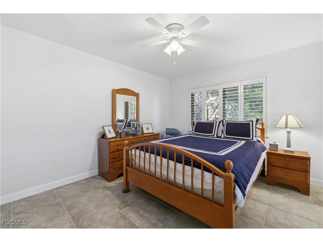 5829 Wild Fig Lane Fort Myers FL 33919 2025017500 image7