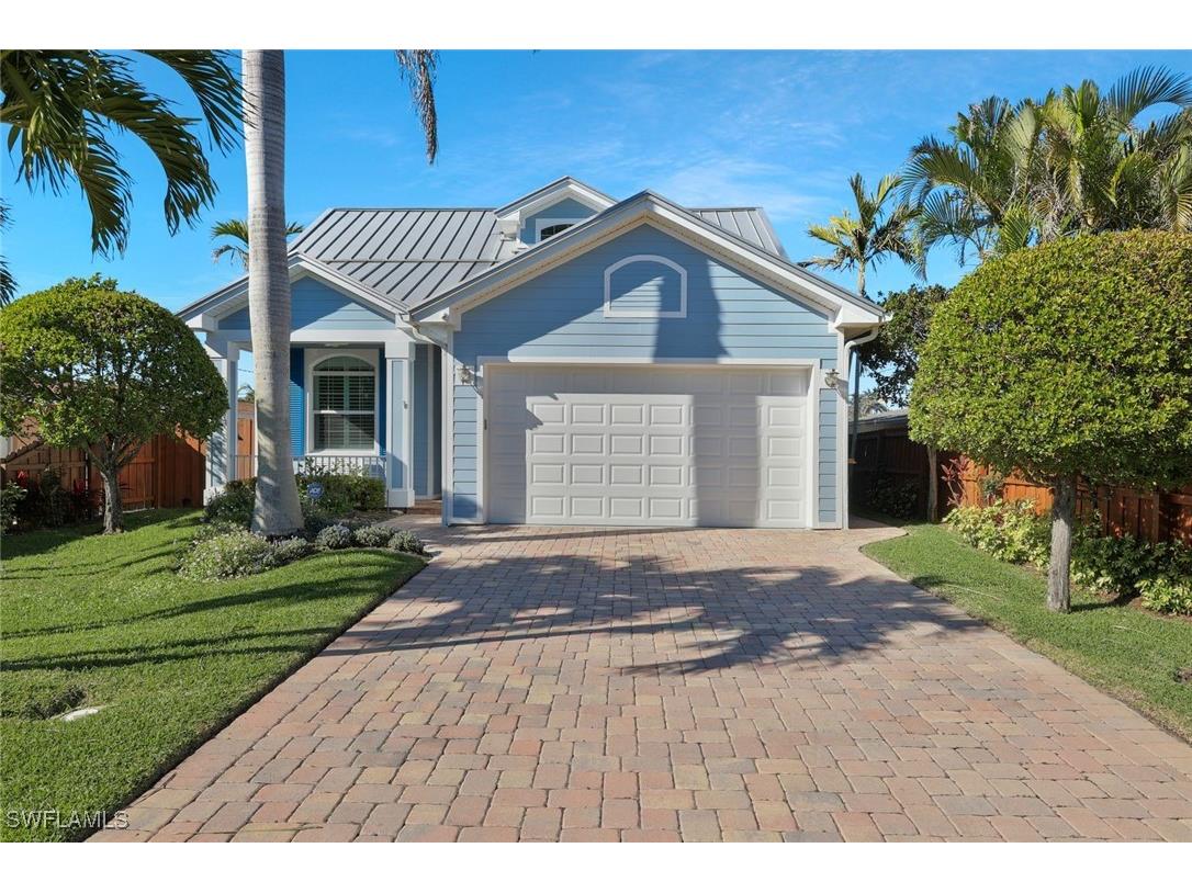 583 91st Avenue N Naples FL 34108 225025605 image1