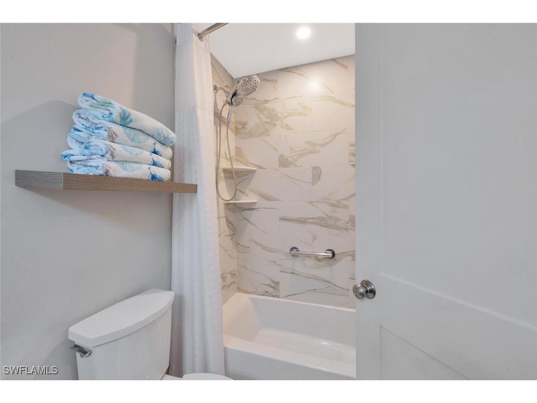 583 Beachwalk Circle #Q-203 Naples FL 34108 225074814 image23