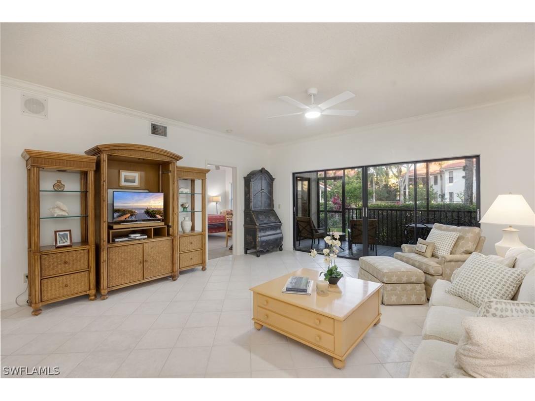 583 Serendipity Drive #583 Naples FL 34108 226002962 image1