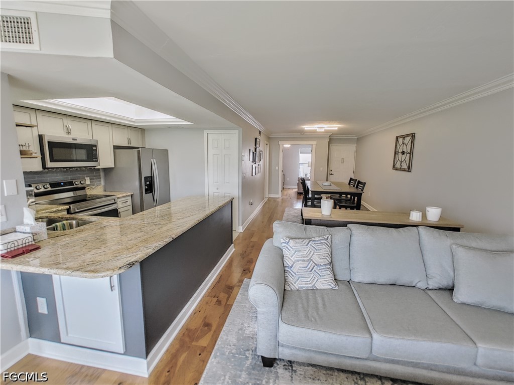 5830 Trailwinds Drive #814 Fort Myers FL 33907 2026018663 image13