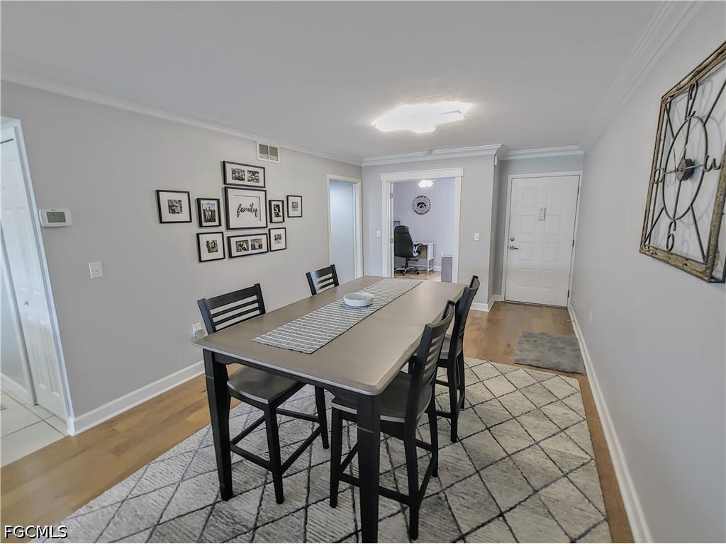 5830 Trailwinds Drive #814 Fort Myers FL 33907 2026018663 image2