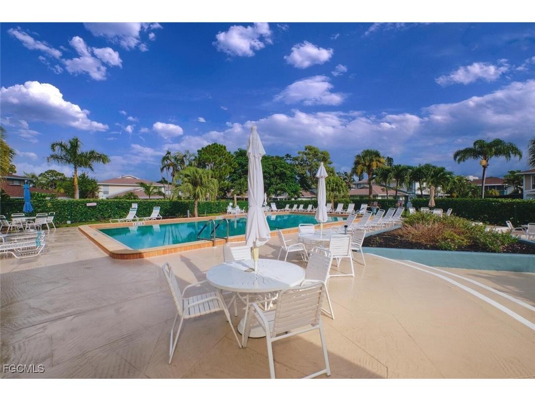 5832 Vancouver Circle #2 Fort Myers FL 33907 2026002652 image25