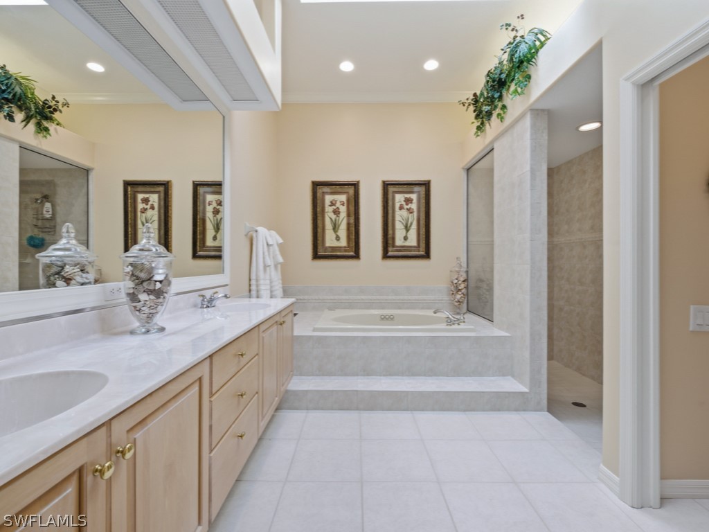 5835 Persimmon Way Naples FL 34110 226007773 image12