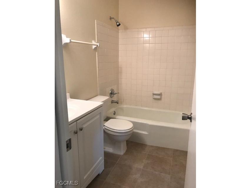 5837 Queen Elizabeth Way #1 Fort Myers FL 33907 2025017823 image10