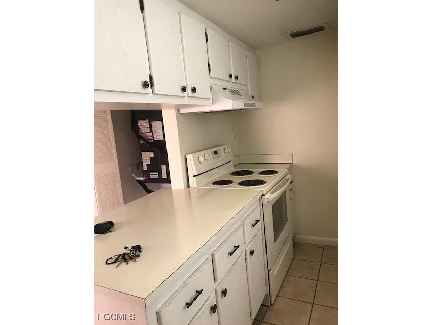 5837 Queen Elizabeth Way #1 Fort Myers FL 33907 2025017823 image9