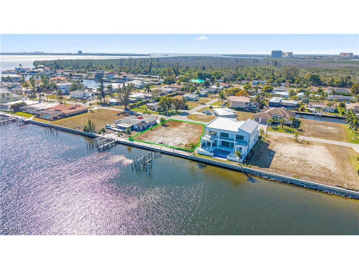 5837 SW 1st Avenue Cape Coral FL 33914 2026009376 image1