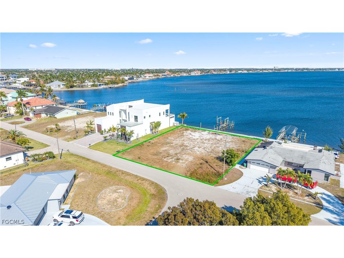 5837 SW 1st Avenue Cape Coral FL 33914 2026009376 image3