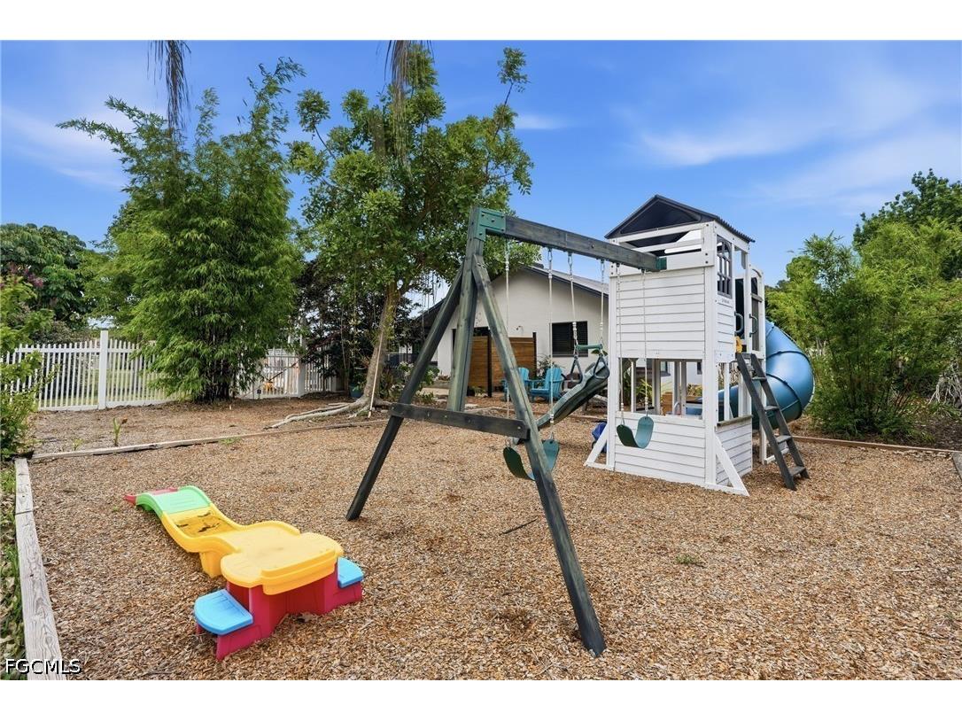5837 Tallowood Circle Fort Myers FL 33919 2026023584 image42