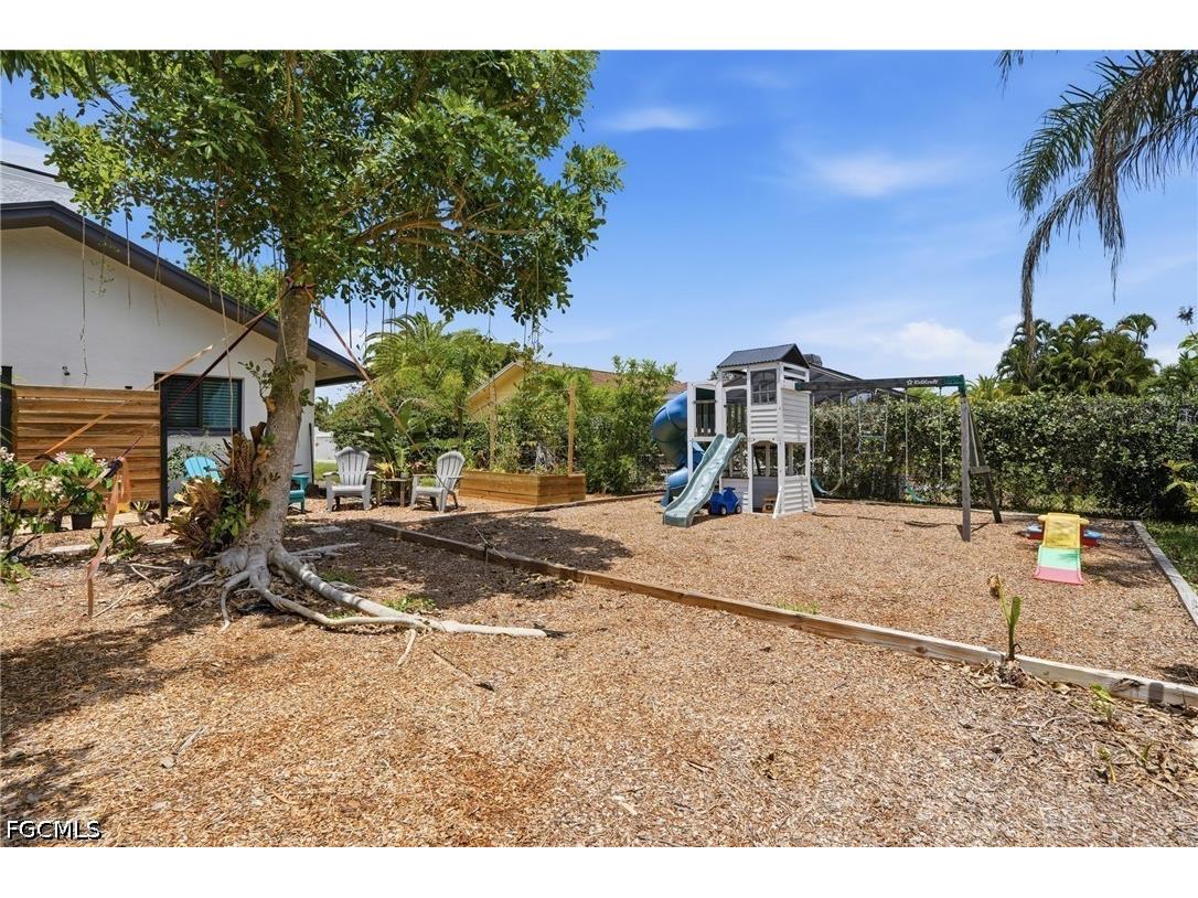 5837 Tallowood Circle Fort Myers FL 33919 2026023584 image43