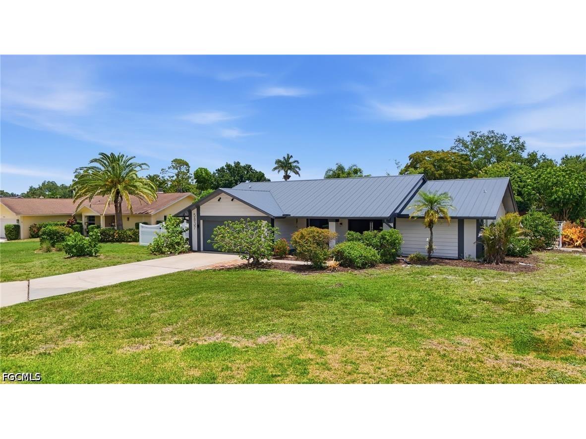 5837 Tallowood Circle Fort Myers FL 33919 2026023584 image48