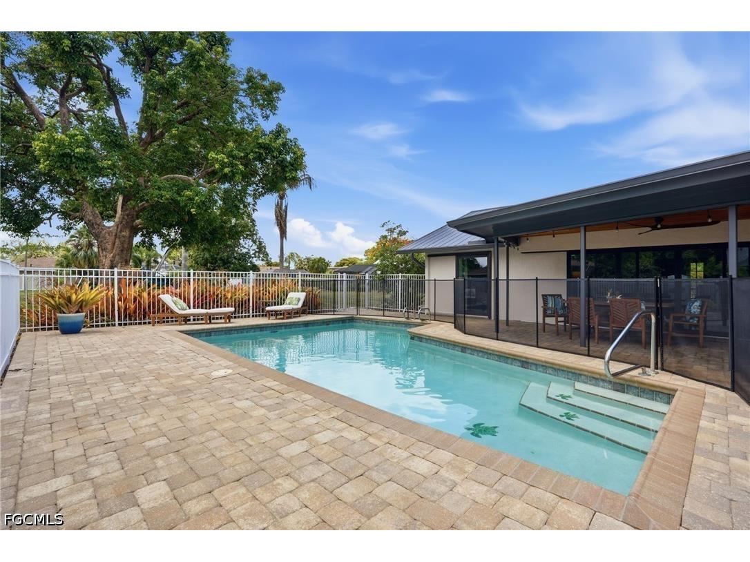 5837 Tallowood Circle Fort Myers FL 33919 2026023584 image6