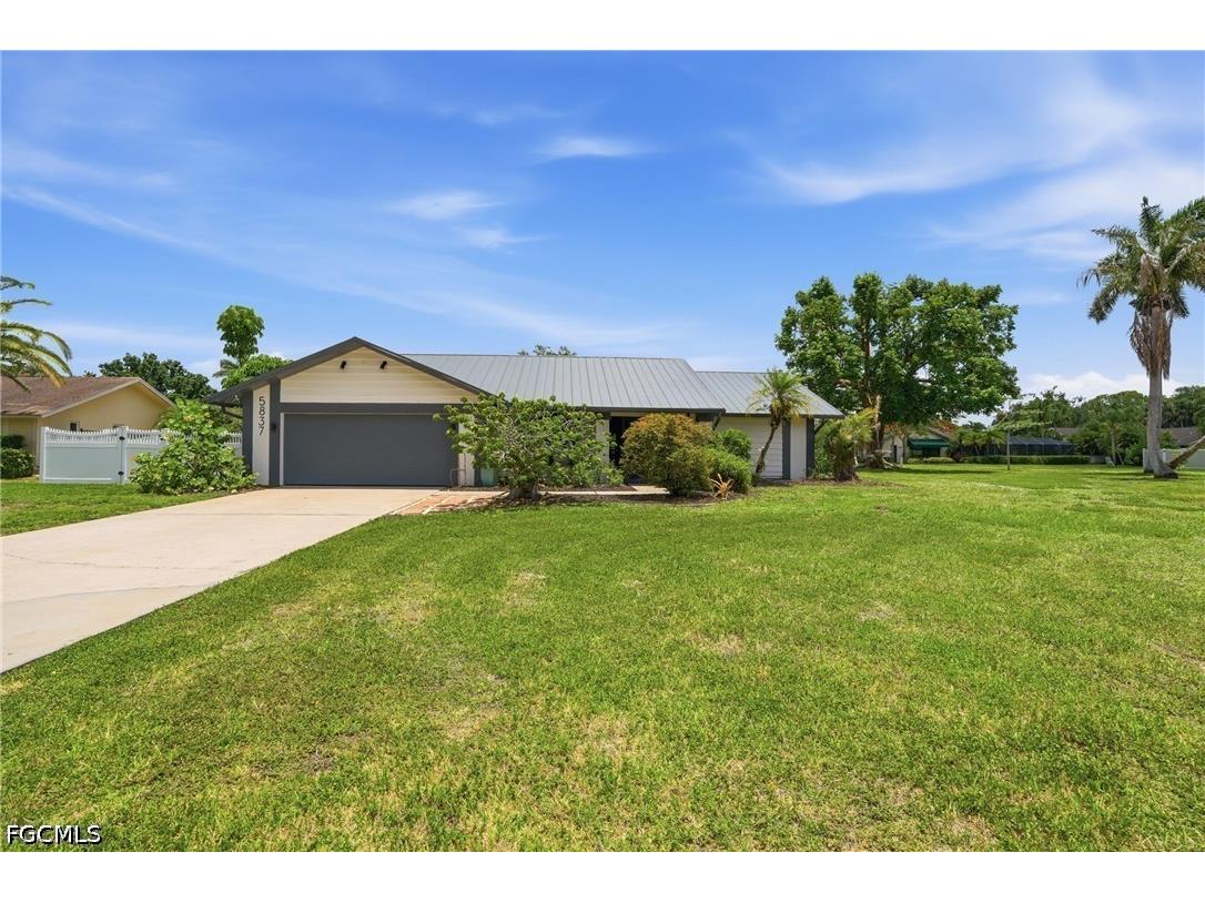 5837 Tallowood Circle Fort Myers FL 33919 2026023584 image8
