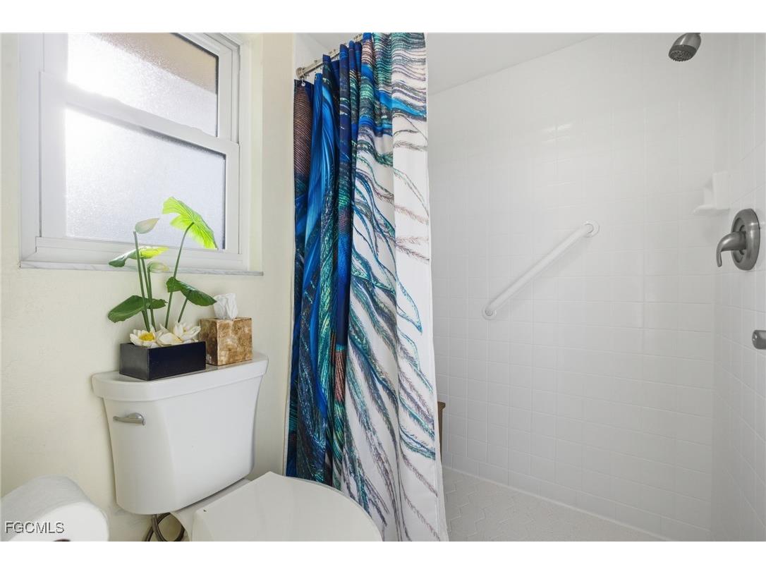  Fort Myers FL 33919 2025019483 image23