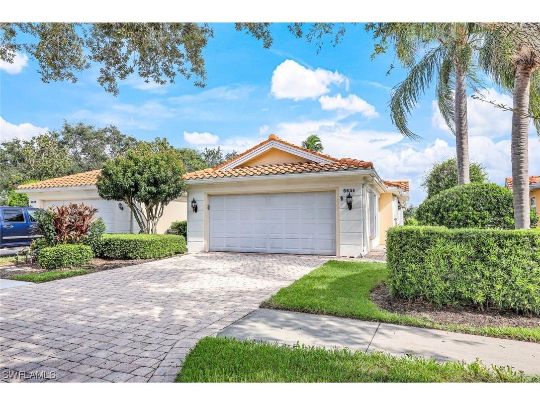 5838 Drummond Way Naples FL 34119 223060044 image1