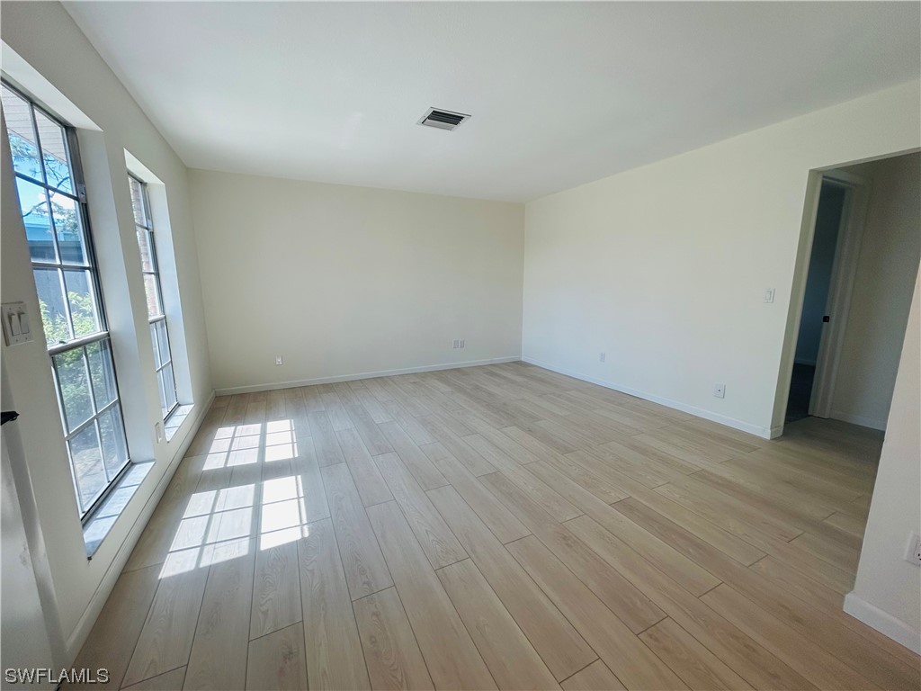 5839 Vancouver Circle #1 Fort Myers FL 33907 223046492 image1