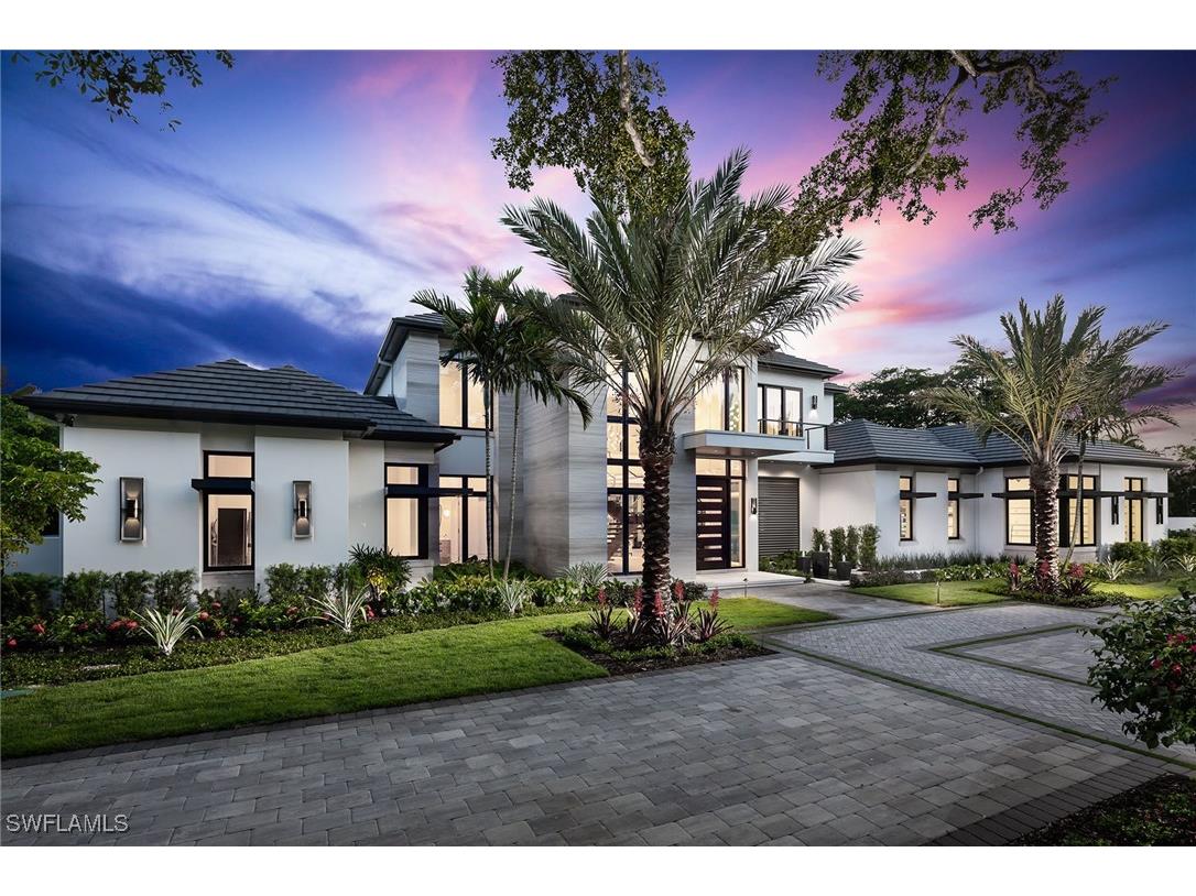 584 Banyan Boulevard Naples FL 34102 224030036 image1