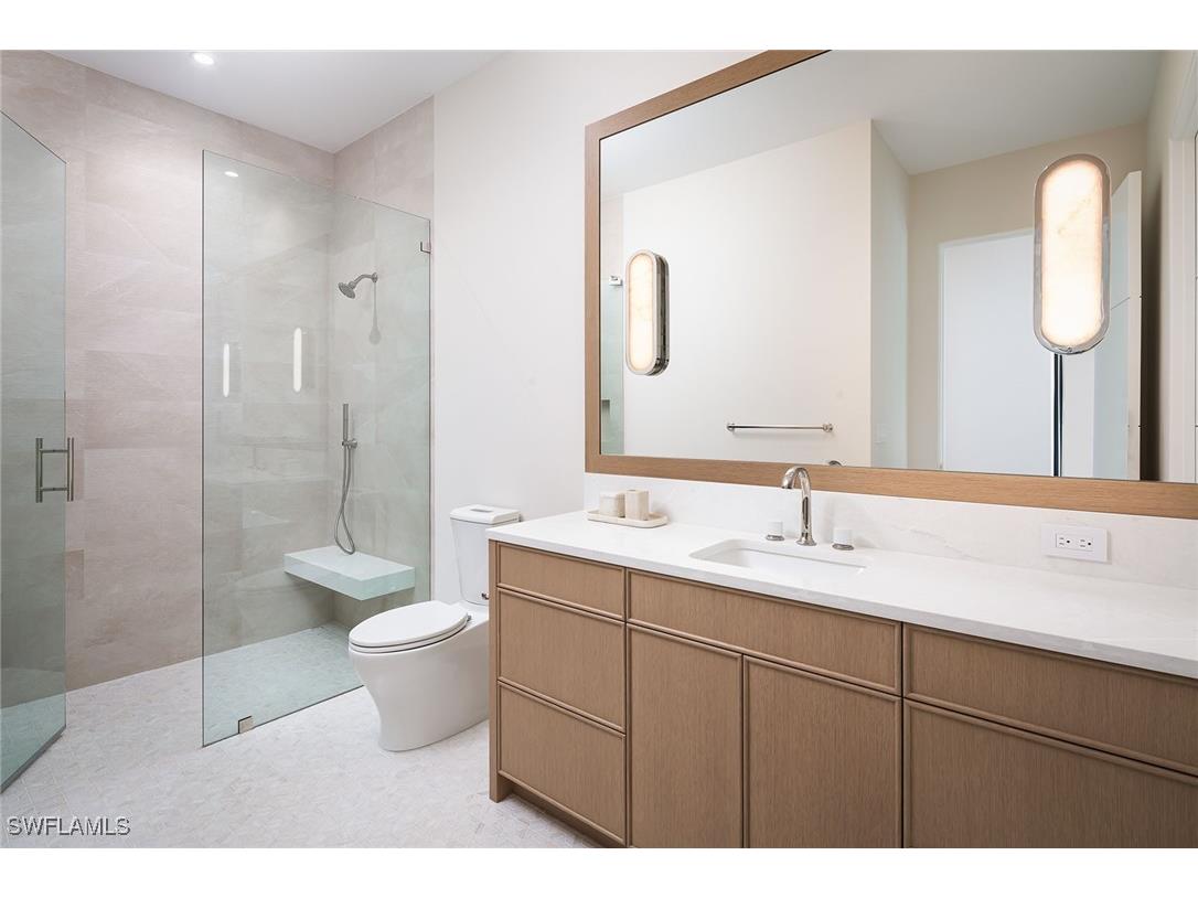 584 Banyan Boulevard Naples FL 34102 224030036 image32