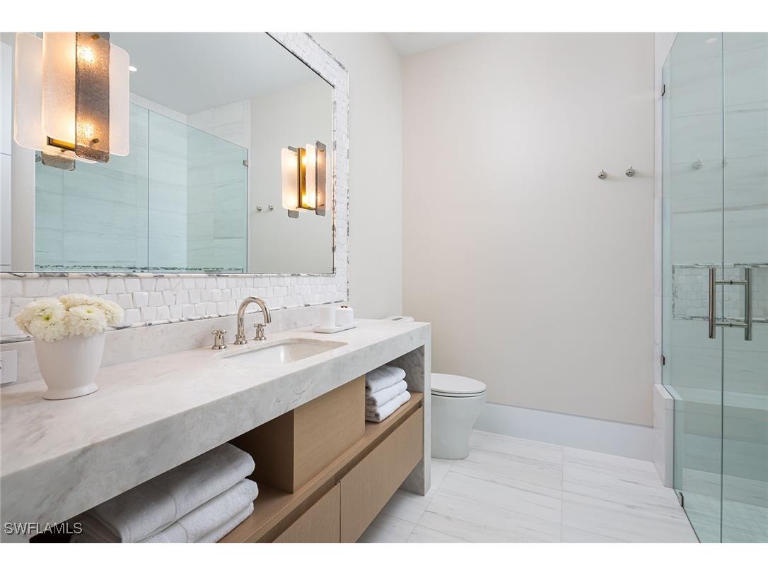 584 Banyan Boulevard Naples FL 34102 224030036 image38