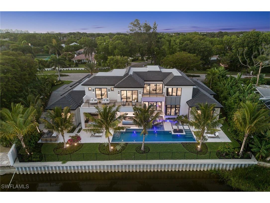 584 Banyan Boulevard Naples FL 34102 224030036 image43