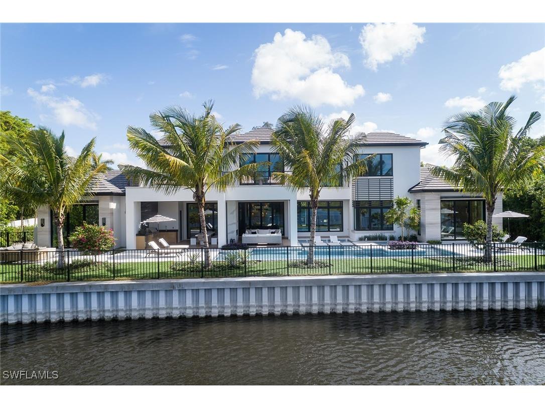 584 Banyan Boulevard Naples FL 34102 224030036 image45