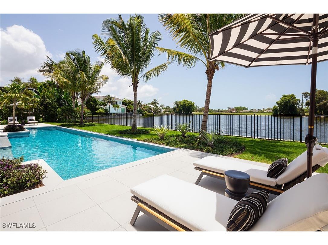 584 Banyan Boulevard Naples FL 34102 224030036 image48