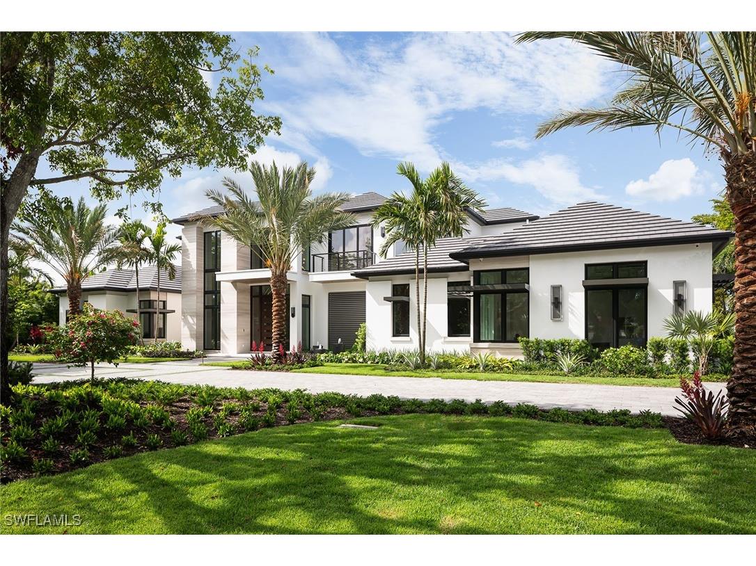 584 Banyan Boulevard Naples FL 34102 224030036 image50