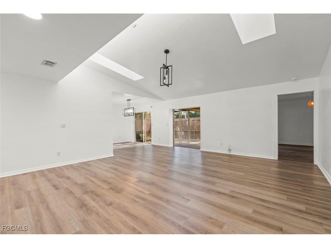 5840 Crabwood Court Fort Myers FL 33919 2025025786 image10
