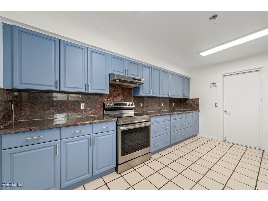 5840 Crabwood Court Fort Myers FL 33919 2025025786 image11