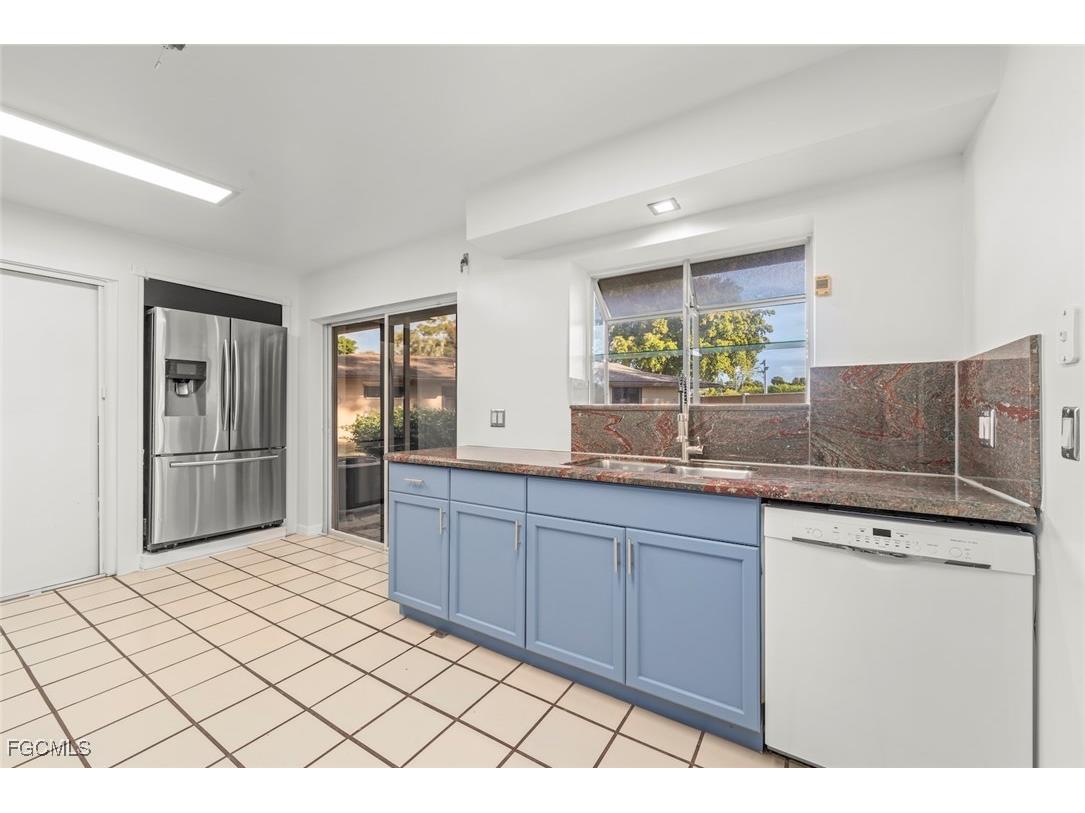 5840 Crabwood Court Fort Myers FL 33919 2025025786 image12