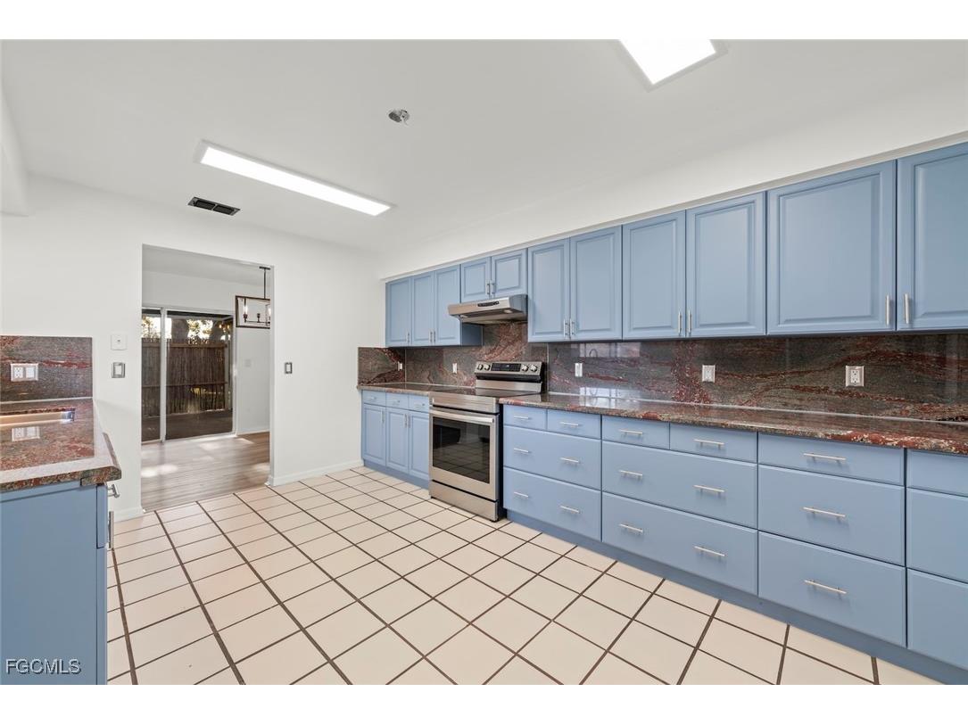 5840 Crabwood Court Fort Myers FL 33919 2025025786 image15