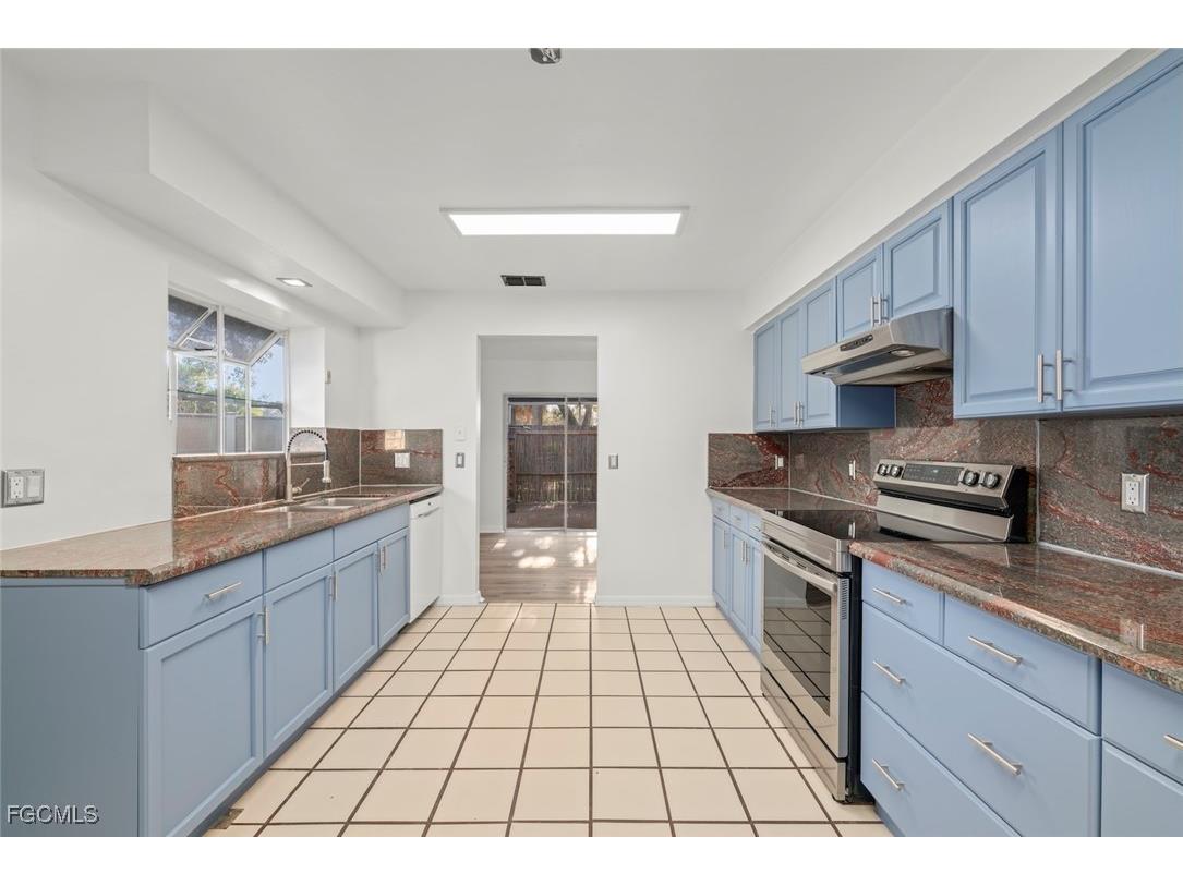 5840 Crabwood Court Fort Myers FL 33919 2025025786 image16