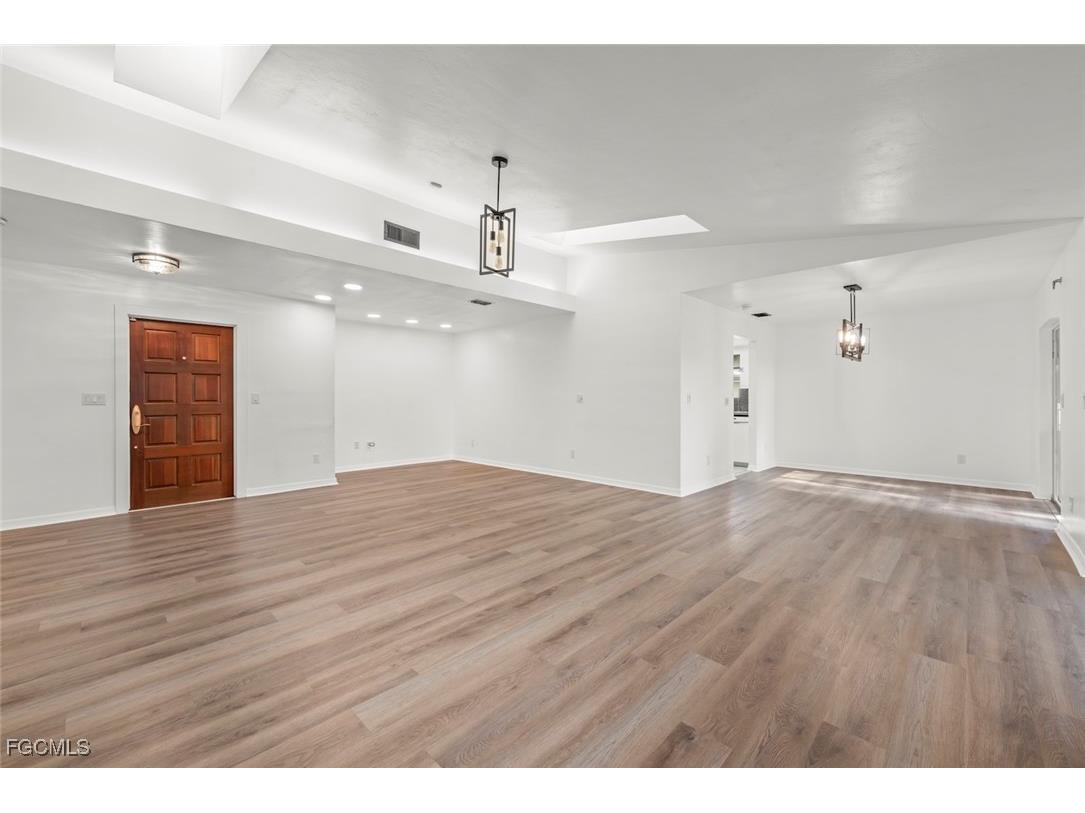 5840 Crabwood Court Fort Myers FL 33919 2025025786 image4