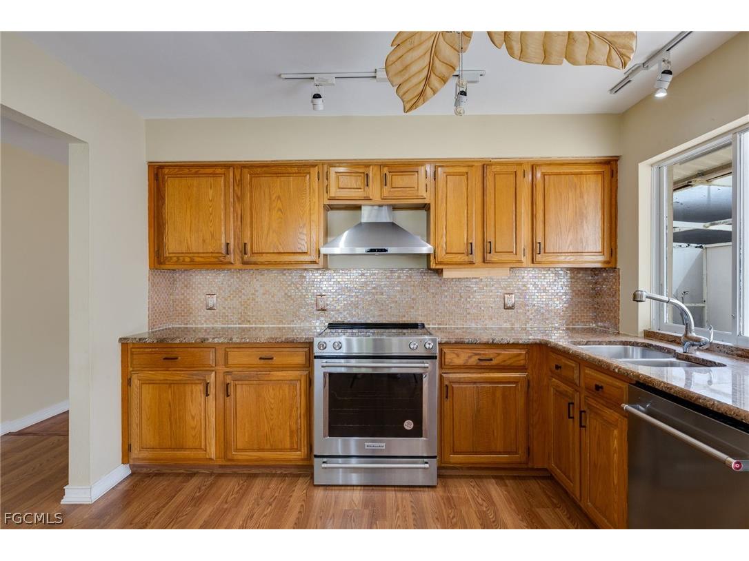 5844 Crabwood Court Fort Myers FL 33919 2026012669 image18