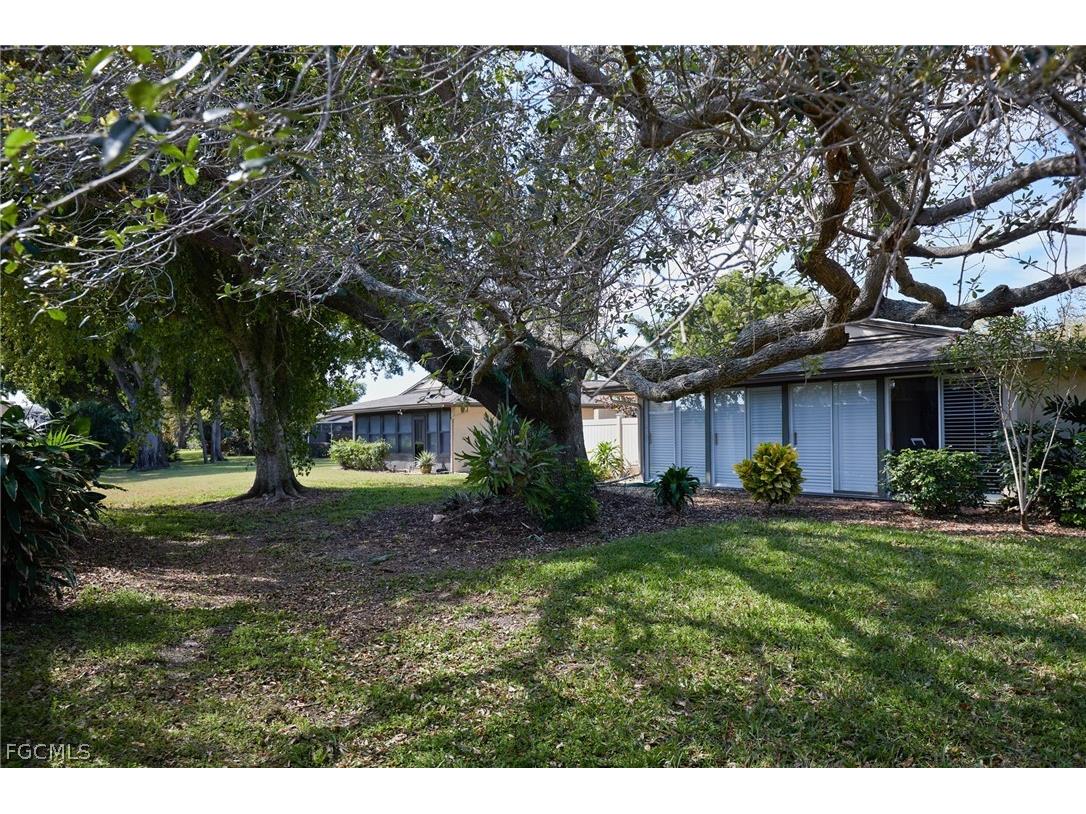 5844 Crabwood Court Fort Myers FL 33919 2026012669 image28