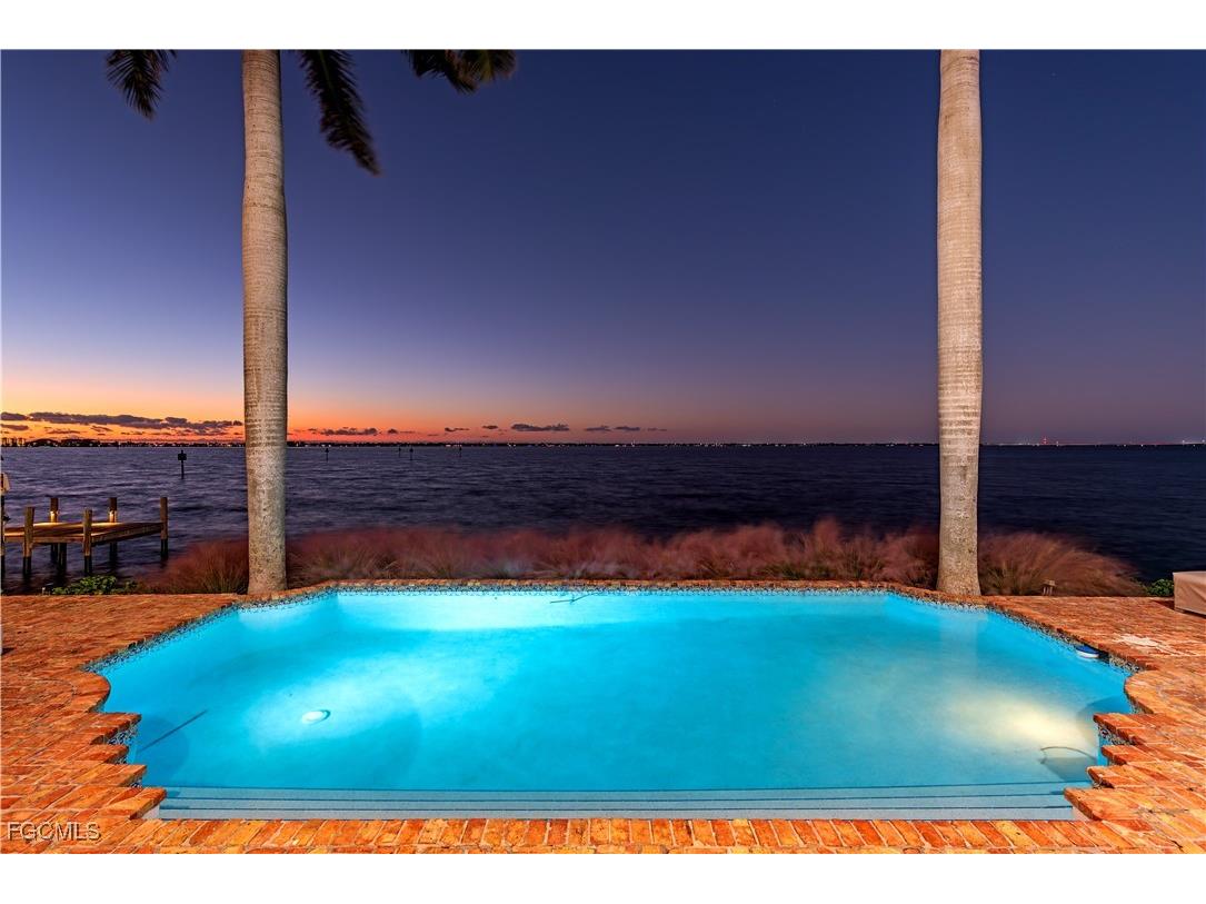 5844 Riverside Lane Fort Myers FL 33919 2025017019 image8