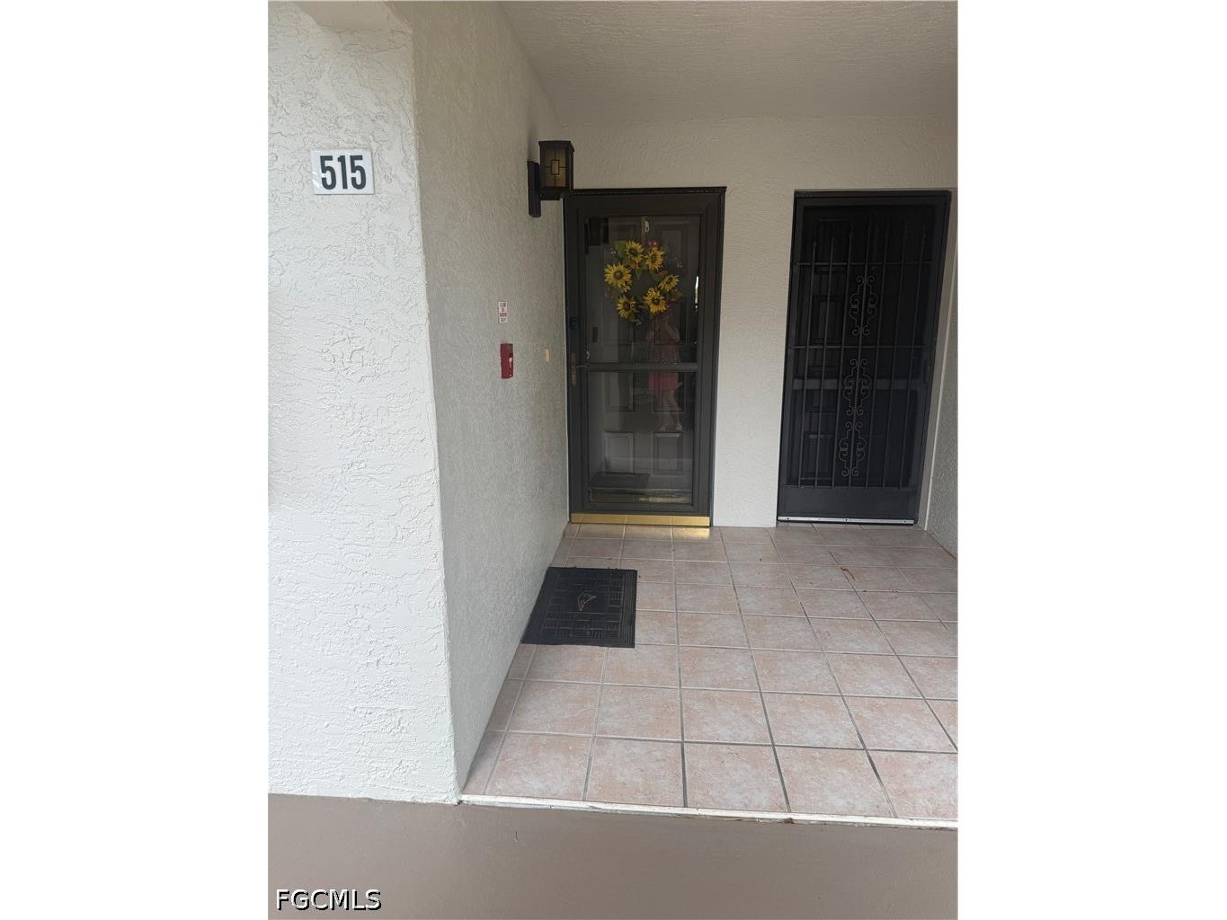 5845 Trailwinds Drive #515 Fort Myers FL 33907 2026024416 image2