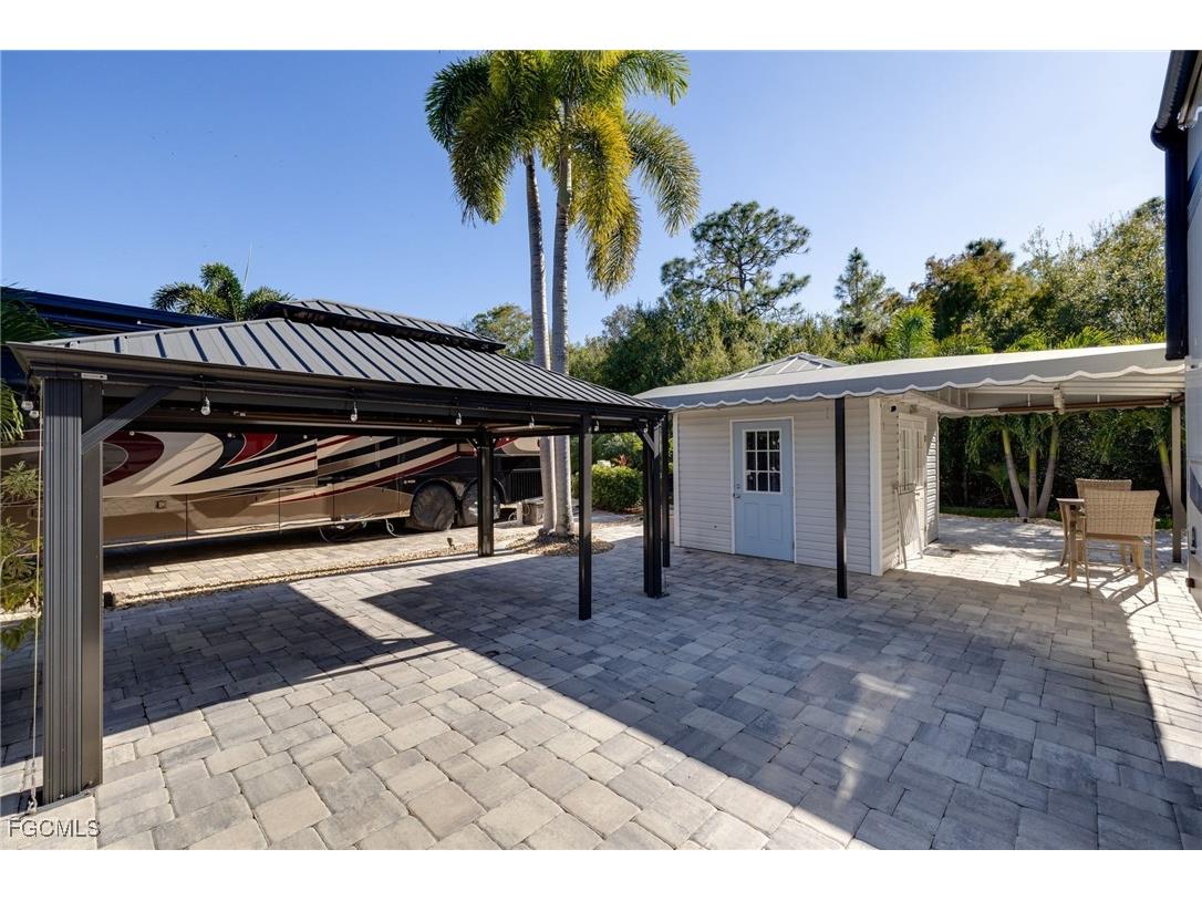 5846 Burrwood Court E Fort Myers FL 33905 2025020635 image2