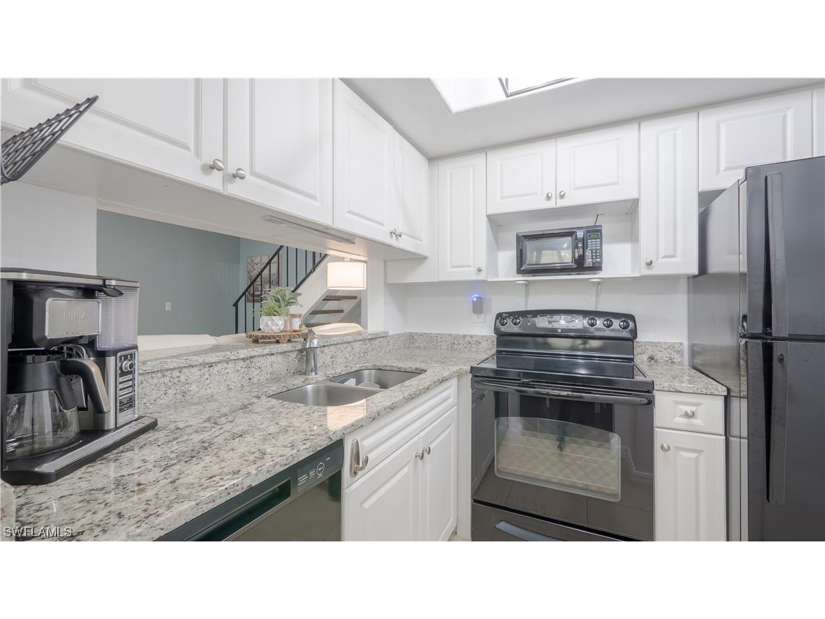 5848 Queen Elizabeth Way #3 Fort Myers FL 33907 223045440 image1