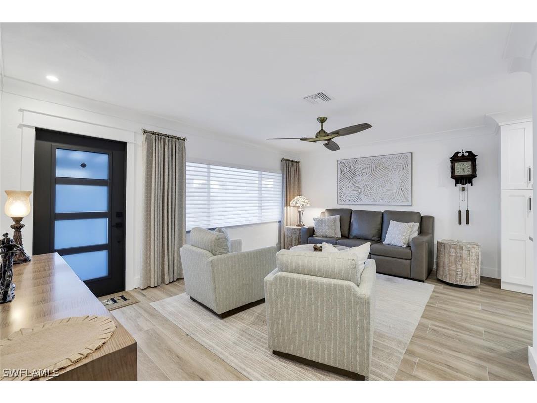 585 100th Avenue N Naples FL 34108 226006831 image2