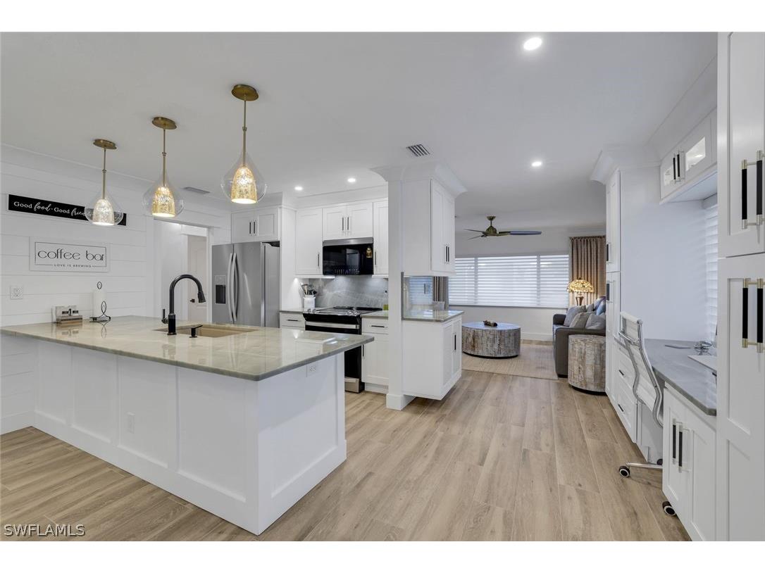 585 100th Avenue N Naples FL 34108 226006831 image9