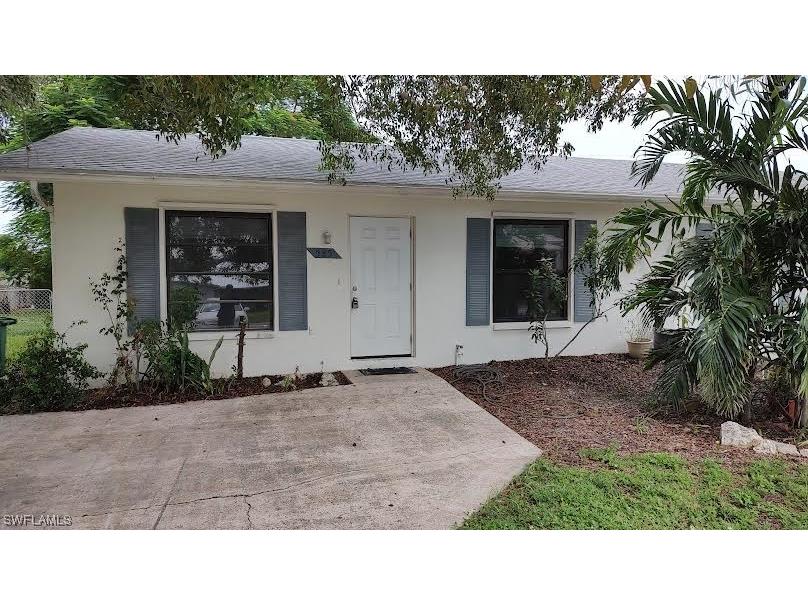 585 106th Avenue N Naples FL 34108 223058367 image1