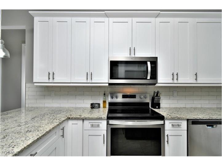 585 41st Avenue NW Naples FL 34120 2025005449 image17