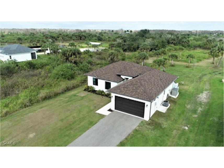 585 41st Avenue NW Naples FL 34120 2025005449 image30